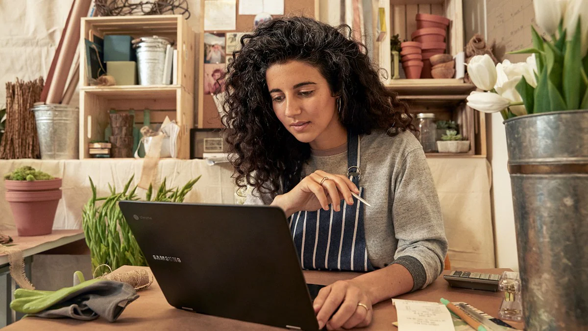 Chrome OS 87 Brings Browser Tab Search, Headphones Battery Level
