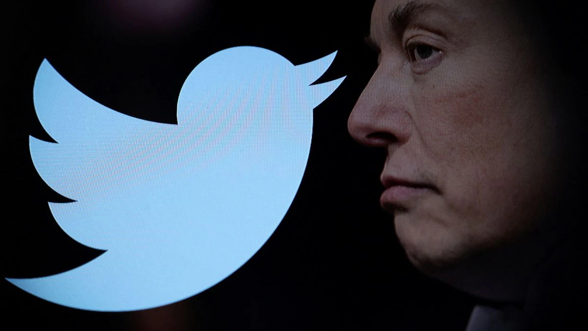 Some Banned Twitter Accounts Reinstated, No Decision on Donald Trump Yet
