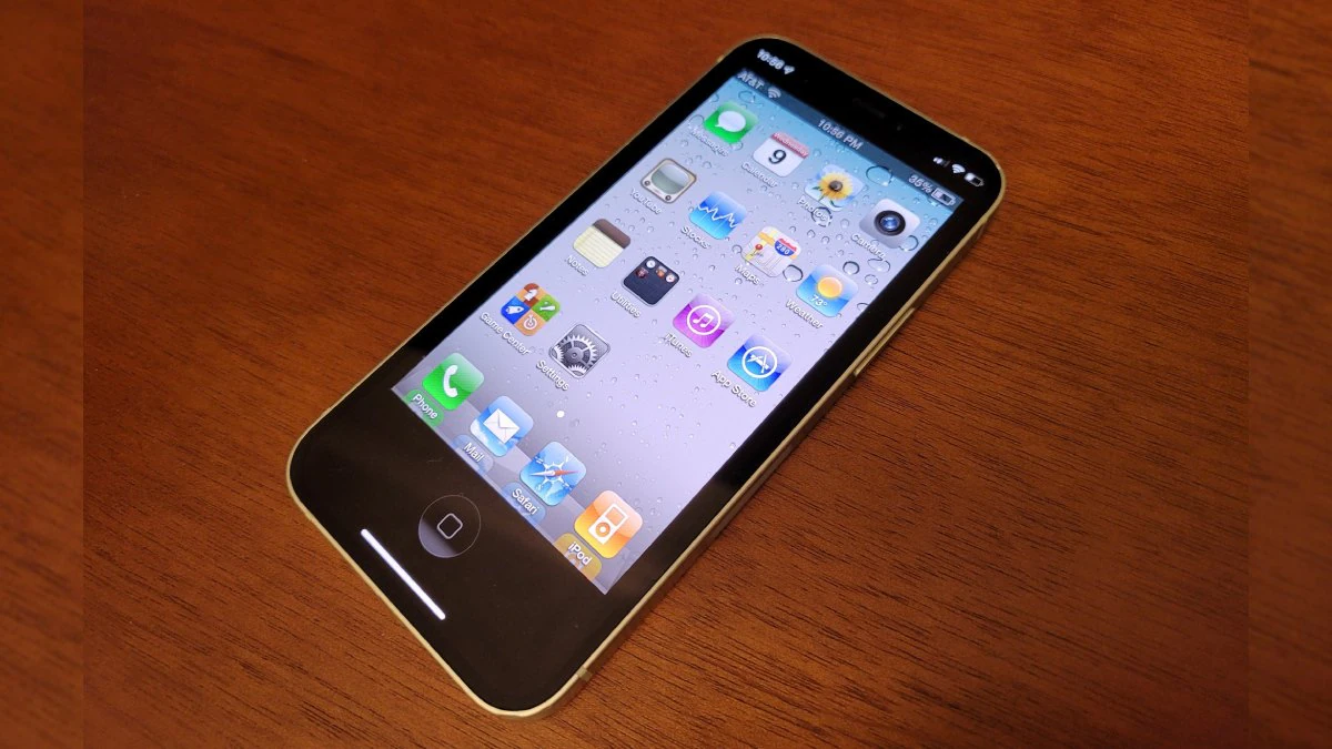 iOS 4 Brought Back to Life by Young Tech Enthusiast, Twitter Loves It