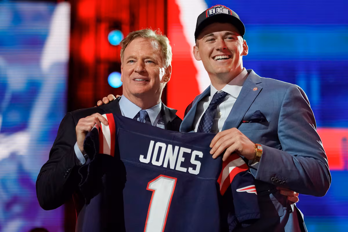 Mac Jones, Patriots Reportedly Agree to 4-Year Rookie Contract