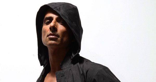Did Sonu Sood mortage his 8 properties in Juhu to raise Rs 10 crore loan for the needy? | Bollywood Life