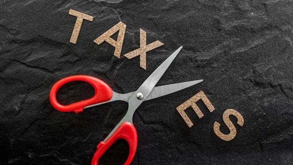 Should I buy capital gains bonds or pay tax and invest in PMVVY?
