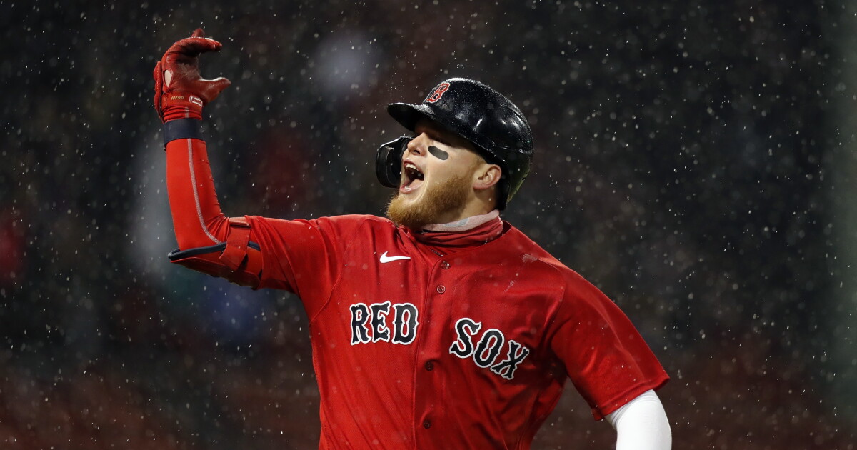 Alex Verdugo overcomes Mookie Betts trade stigma by thriving for Red Sox
