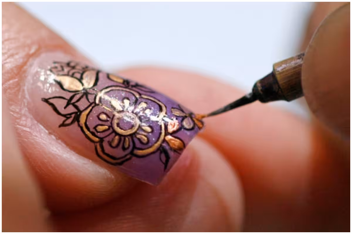 Happy Diwali 2020: Nail Art to Glam Up Your Look for the Festival of Lights