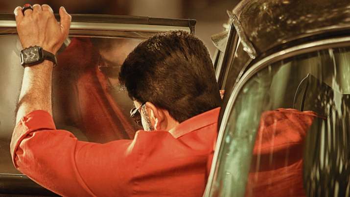 Superstar Mohanlal's first look poster from 'Aaraattu' creates a storm on social media