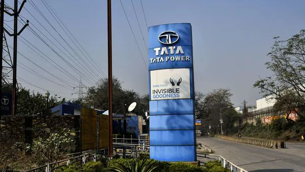 Tata Power to set up EV charging stations at HPCL outlets