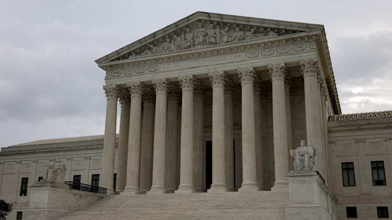 Supreme Court rules 9-0 against police and for motorist in pursuit case
