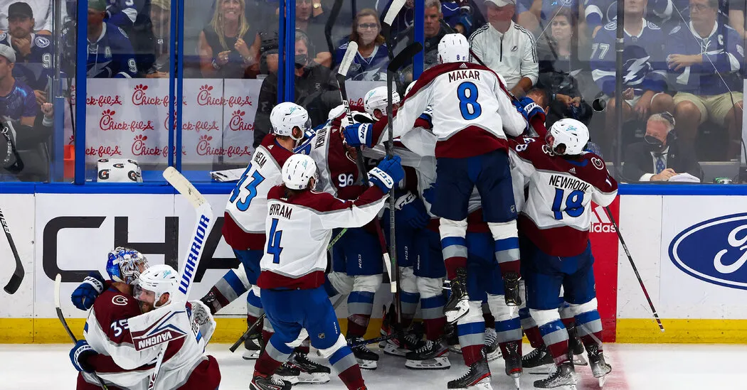 A Delayed Ending to Game 4 Has Instant Aftershocks