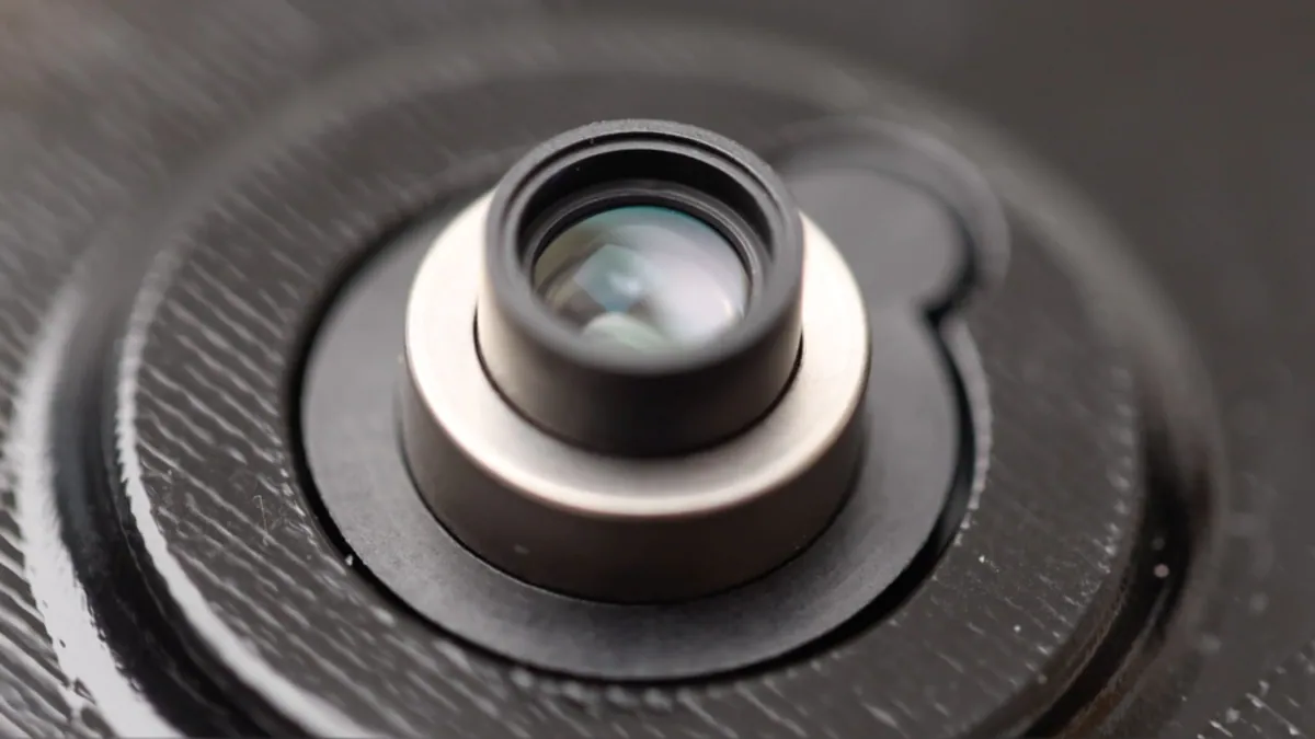 Xiaomi Develops a Retractable Smartphone Lens for Better Photography