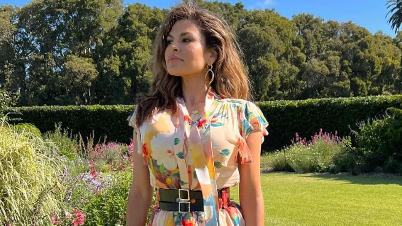 Eva Mendes refers to Ryan Gosling as `husband`, fans wonder if they are married