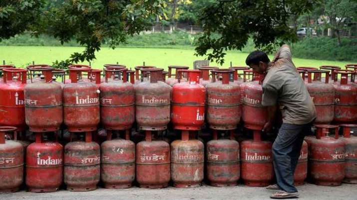 LPG Cylinder Rates: Cooking gas price raised by Rs 50; Know how much it will cost in Delhi, Mumbai, Kolkata