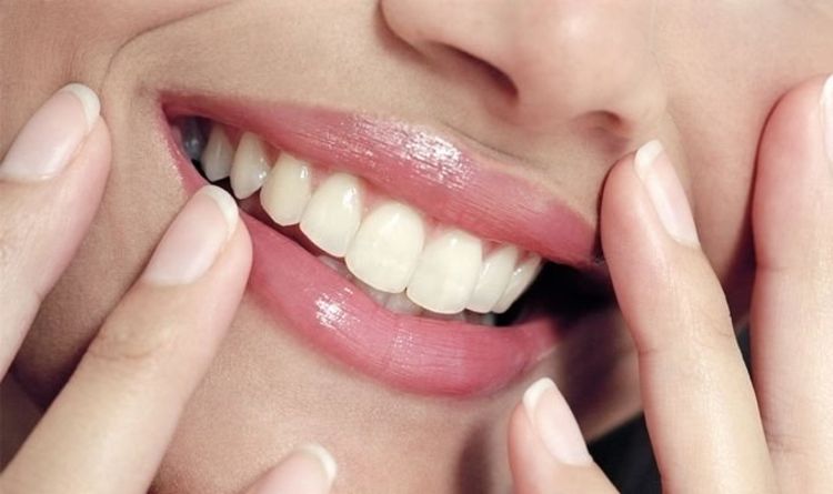 Save 20% on the whitening kit that reviewers say ‘gets rid of stains and whitens teeth'