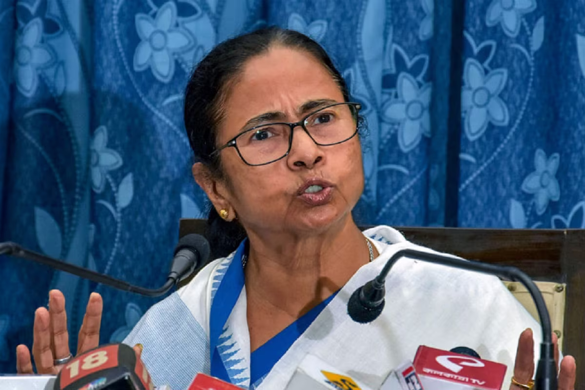 Mamata Banerjee Reschedules Kolkata International Film Festival to January 2021 Due to Covid-19
