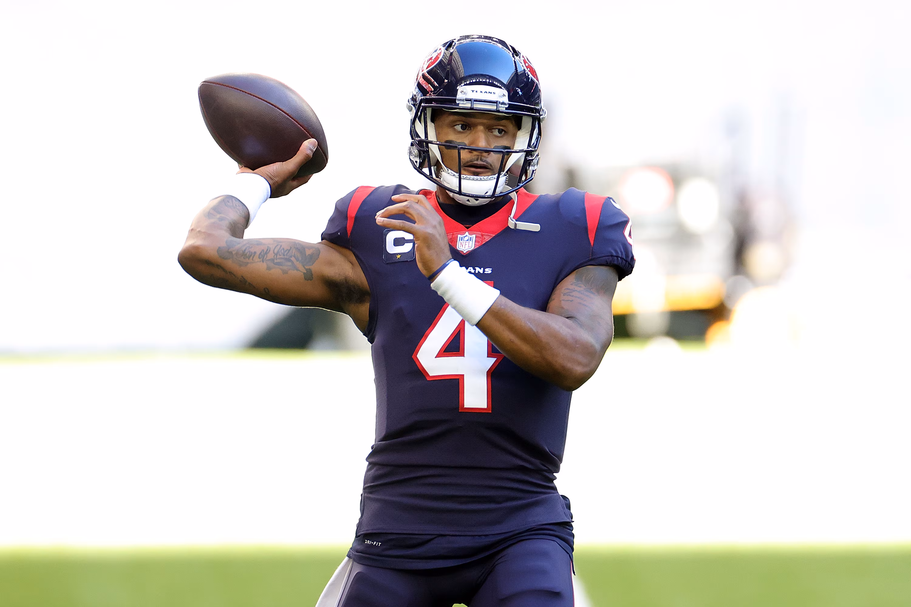 ESPN: Deshaun Watson 'Plans to Play Somehow, Somewhere'; QB 'Intrigued' by Broncos