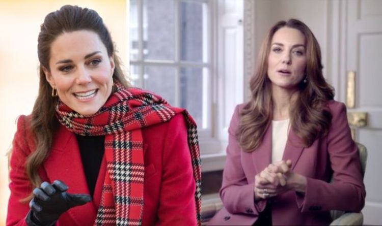 Kate Middleton's 'persuasive' hand gesture is a sign of 'inspirational leadership'