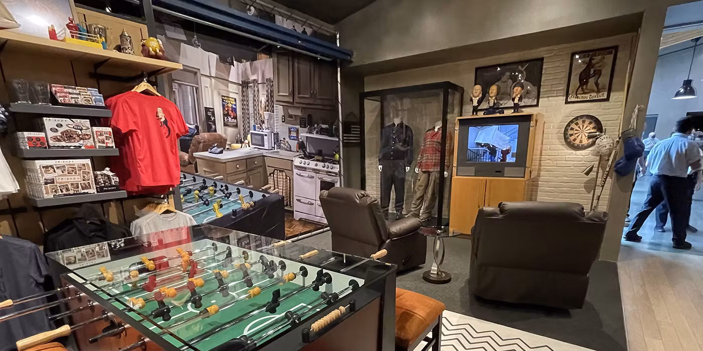 Watch: ‘Friends’ and the Central Perk Café Gets Expanded Presence in New WB Studio Tour