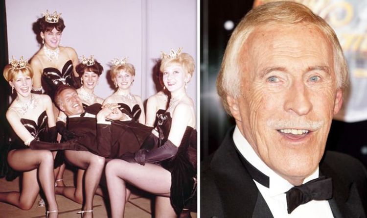 Bruce Forsyth: Late Strictly star's stern warning over 'scantily dressed showgirls'