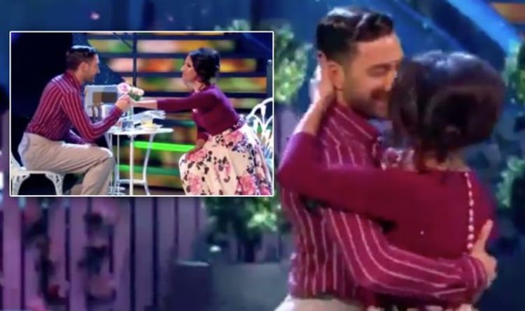 Giovanni 'completed' Ranvir on Strictly tonight - body language shows 'bonding signals'