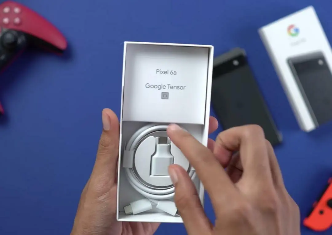 Google Pixel 6a hands-on & unboxing video reveals design and specs - Smartprix Bytes