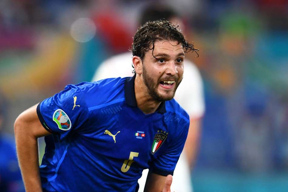 Italy 3-0 Switzerland: Locatelli double sends Mancini's men through