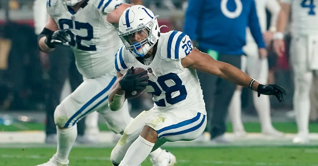 N.F.L. Sunday: The A.F.C.’s Last Two Berths Have Five Contenders