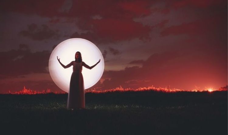 Supermoon spiritual guide: How to stay well after an astrological rollercoaster