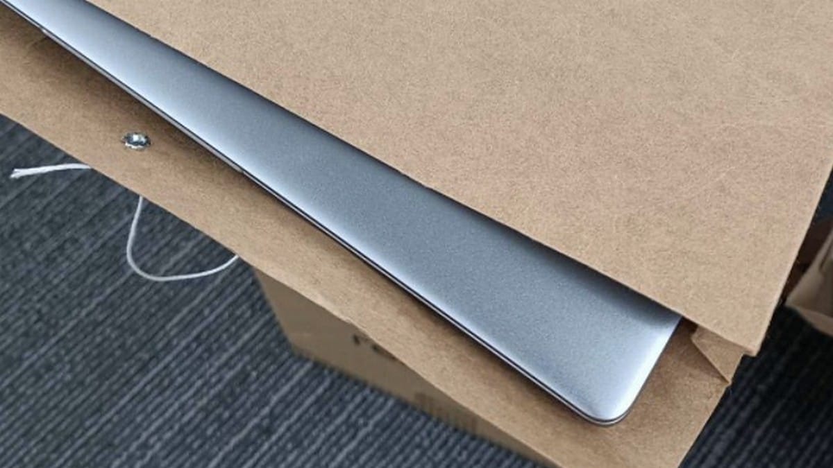 Realme CMO Teases New Tablet, Asks Fans What Name They Would Prefer