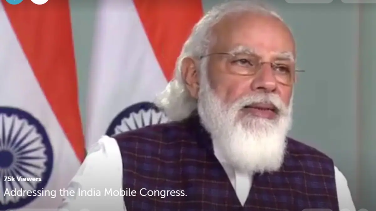Mobile Tech to Be Used for COVID-19 Vaccination Drive, Says PM Modi at IMC