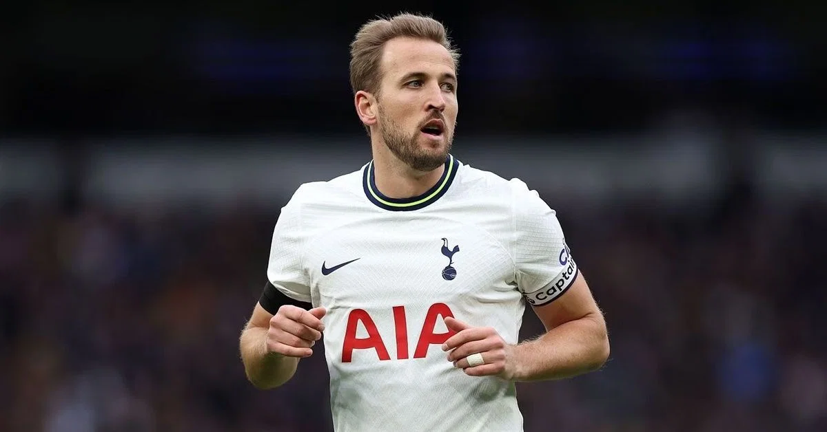 Ian Wright urges Manchester United to make stunning player-plus-cash deal for Tottenham Hotspur striker Harry
