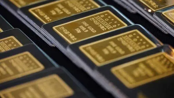 For investors, gold mutual funds are a better option than sovereign gold bonds