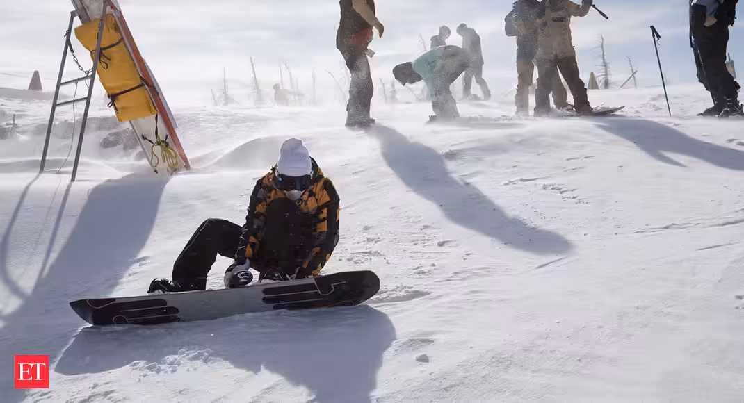 Ladakh to set up snow ski institute in Kargil to promote winter sports