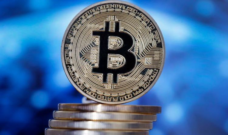 Bitcoin crisis: Crypto tipped to 'crash' in 2022 as investors urged to pull out