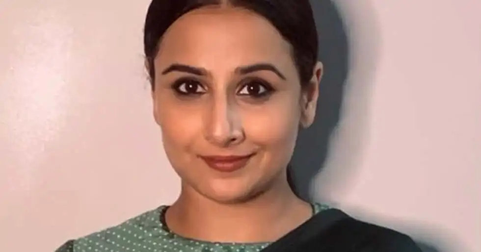 Vidya Balan Gets On Cleanliness Drive During Her Vacation