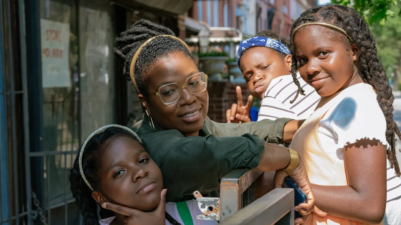 How Chanel Porchia-Albert, Doula and Mother of Six, Is Advocating for Black Maternal Health