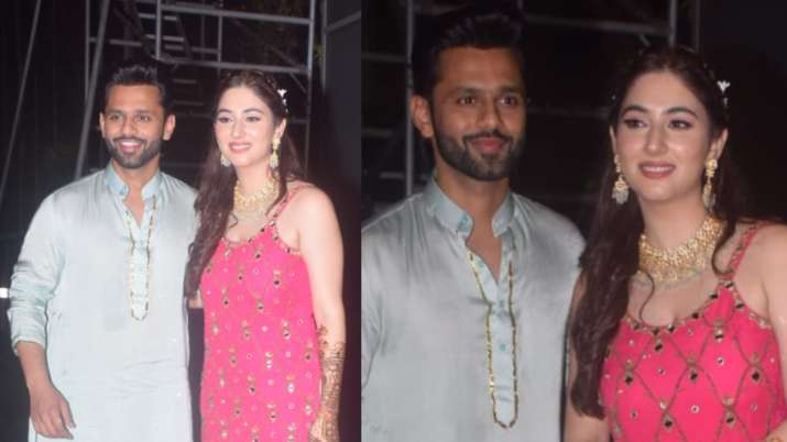 VIDEO: Rahul Vaidya sings 'Mehendi Laga Ke Rakhna' for love Disha Parmar ahead of wedding