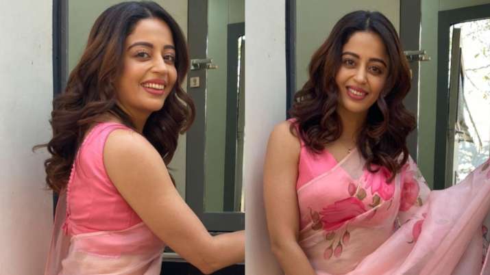Nehha Pendse shares pic from first day shoot of Bhabiji Ghar Par Hain, Saumya Tandon drops comment