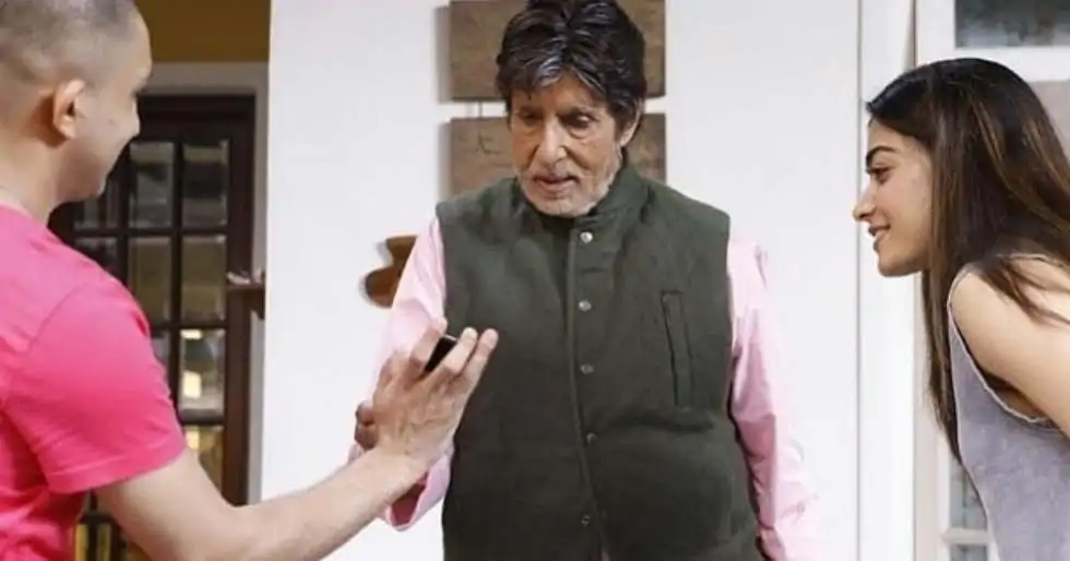 Amitabh Bachchan’s first look from Goodbye leaked