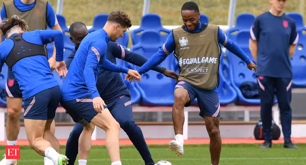 England eye Euro 2020 last 16 in Scotland showdown, Sweden close in on knockouts