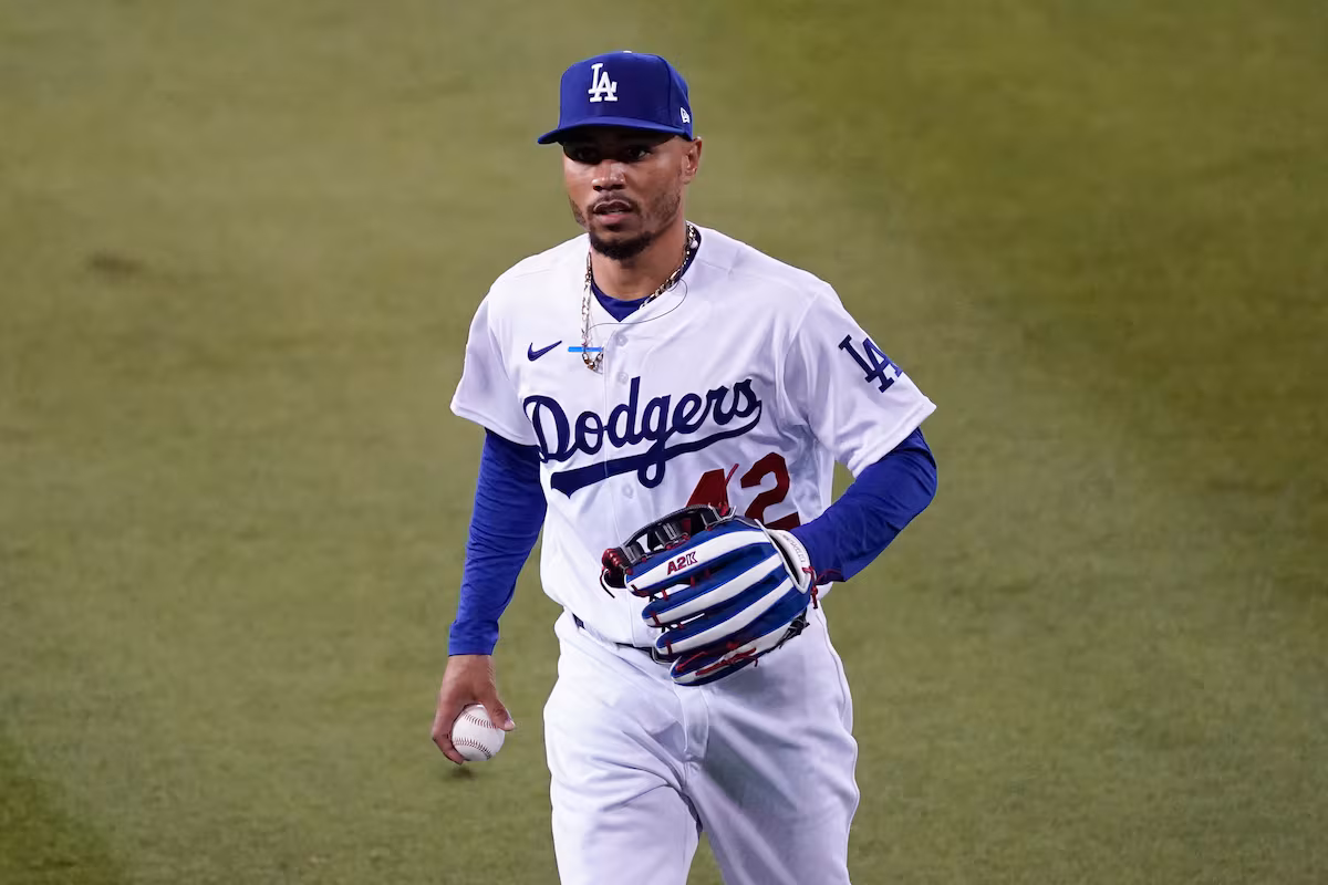 Mookie Betts Out of Dodgers Lineup vs. Padres Because of Illness