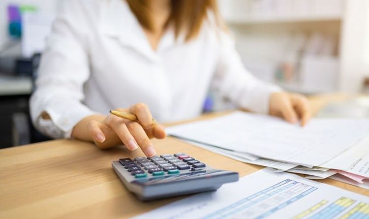 Britons would struggle to pay bills if interest rates doubled