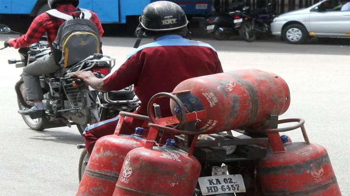 Commercial LPG price hiked by Rs 50; here's how much it will cost in Delhi, Mumbai and Kolkata