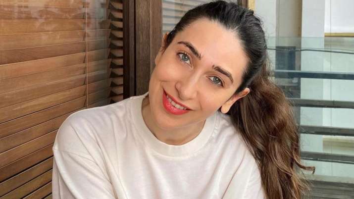 Karisma Kapoor shares video grooving on 'chak dhoom dhoom' from Dil To Pagal Hai | Video