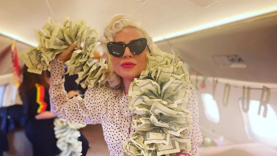 Old Hollywood Gaga Is Back Baby