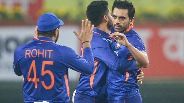India vs New Zealand 2nd T20 | Ashwin, Axar dominate middle overs as India restrict NZ to 153/6