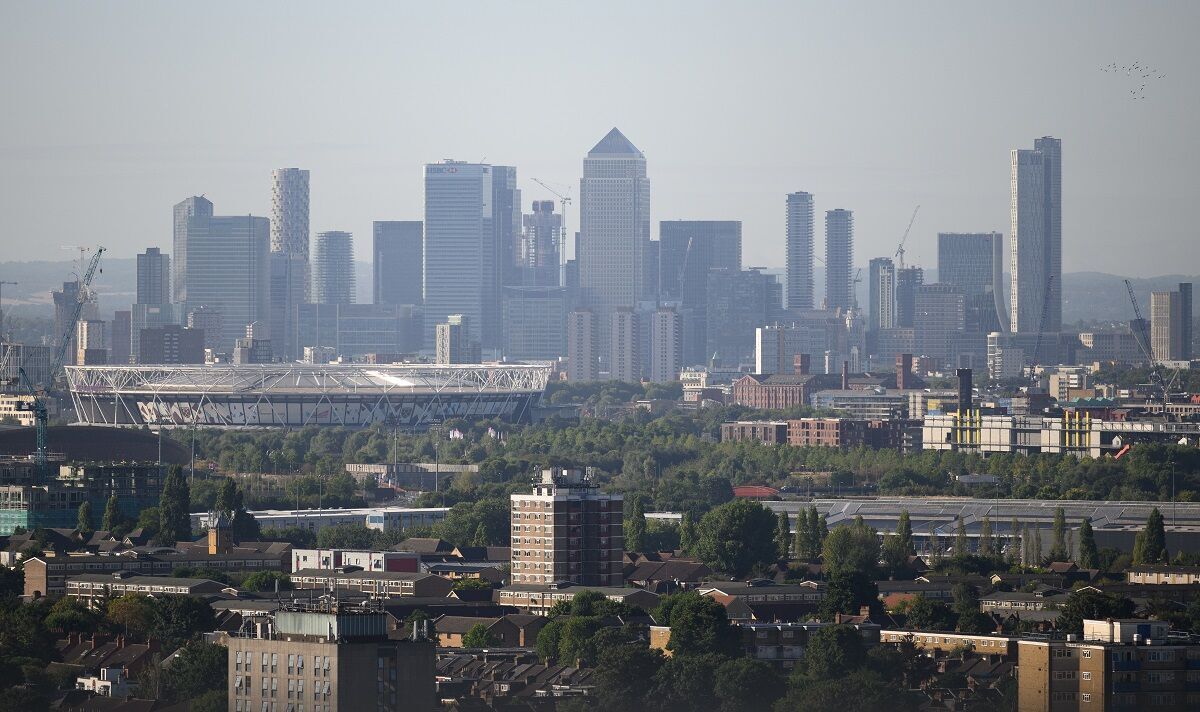 Energy prices freeze to ease recession risk, experts say