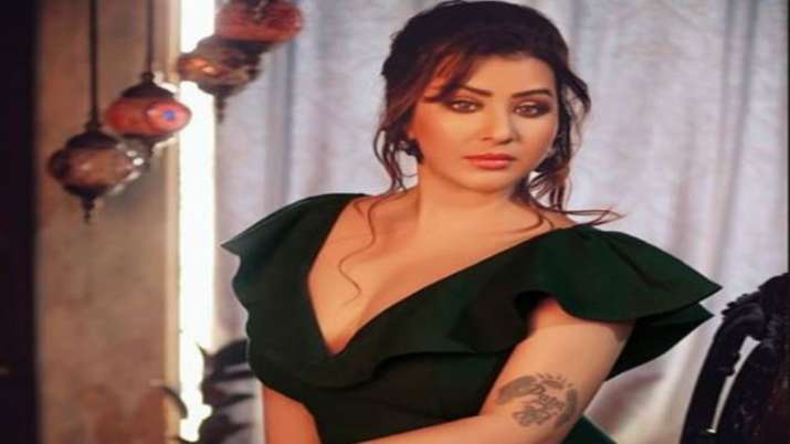 Shilpa Shinde says she is not following Bigg Boss 14, denies tweeting against any contestant