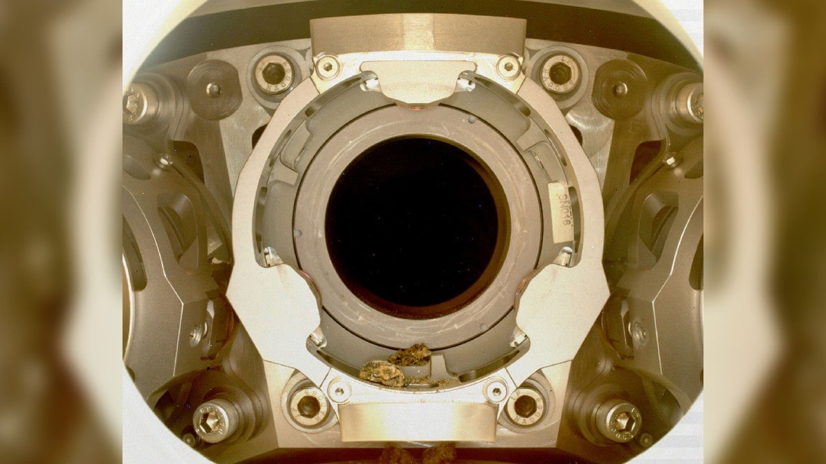 NASA's Perseverance Mars Rover Has a Pebble-Sized Problem