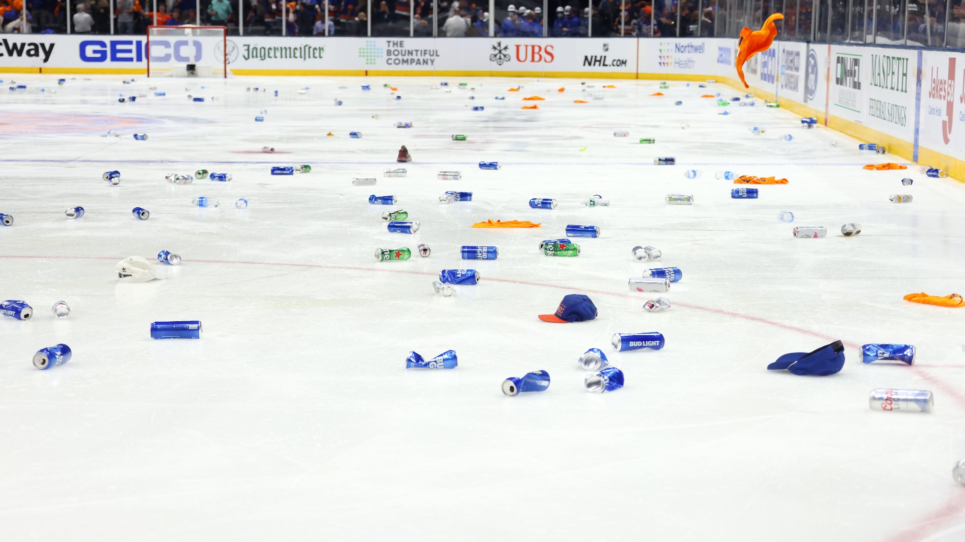 Cigarettes and beer: Islanders fans show appreciation for Game 6 overtime win in unique way