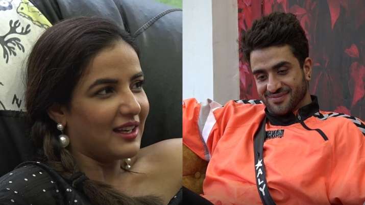 Bigg Boss 14: Jasmin Bhasin lovingly calls Aly Goni her 'doll' as Rahul Vaidya teases the alleged couple