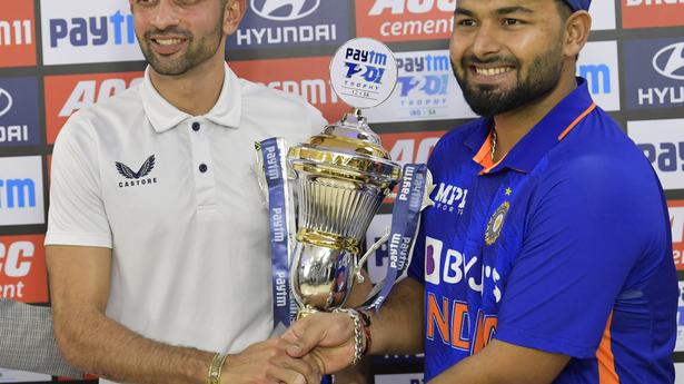 Rain plays spoilsport in decider; India, South Africa share series
